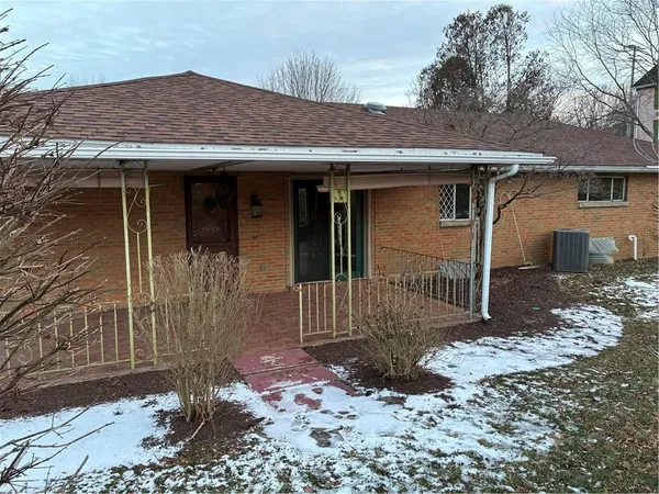 $1,800 | 628 Marple Avenue, Canonsburg, PA 15317