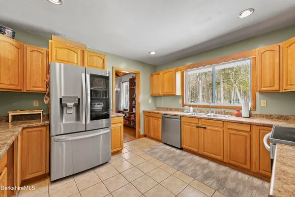 $335,900 | 1020 Sandmill Road, Cheshire, MA 01225
