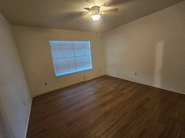 $1,650 | 1393 Highway 77, Hallettsville, TX 77964