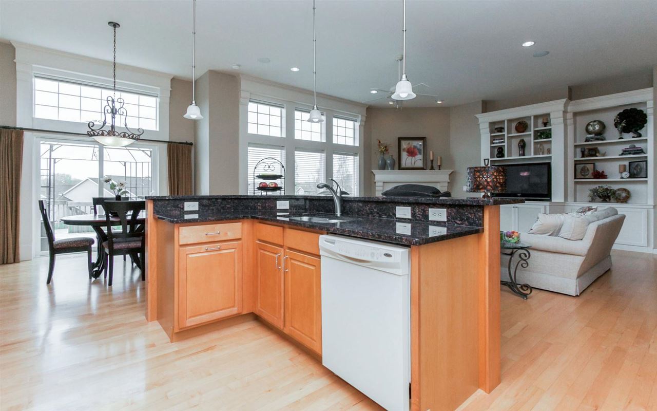 2320 Newcastle Road Marion, IA 52302 - Photo 11 of 25 Gallery Image 11