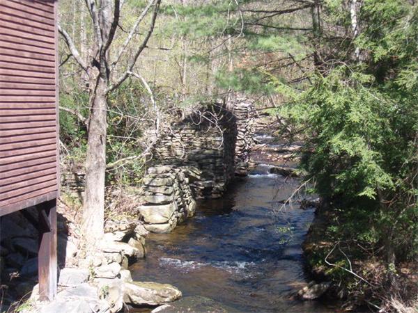 2 Dudleyville Road Leverett, MA 01054 - Photo 3 of 8