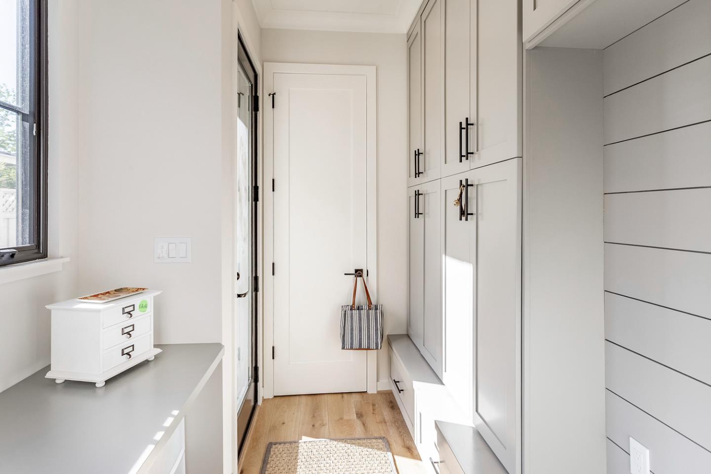 423 Arlington Road Redwood City, CA 94062 - Photo 15 of 38