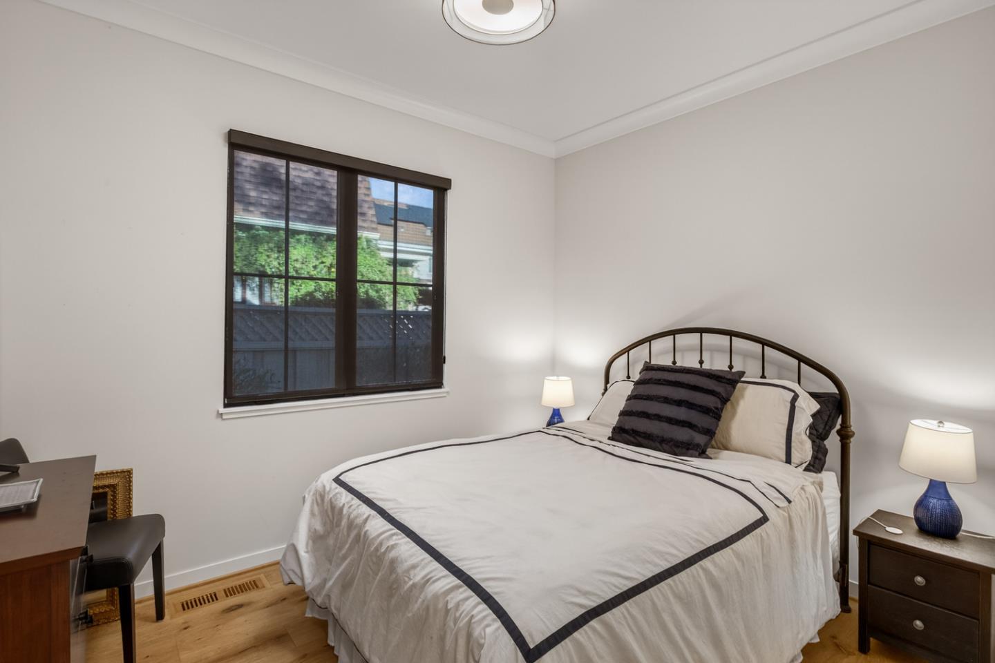 423 Arlington Road Redwood City, CA 94062 - Photo 17 of 38