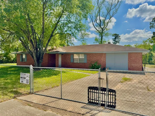 $211,000 | 303 Charles Street, Cleveland, TX 77327