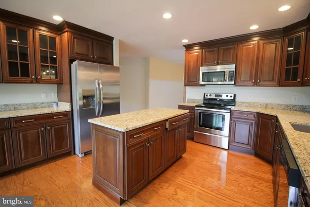 a view of utility room