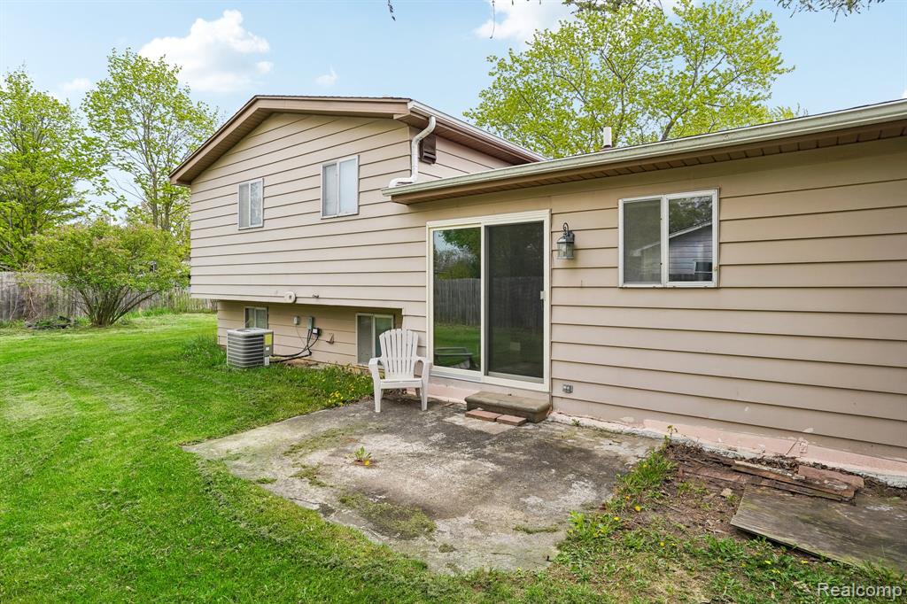 717 Murphy Court Linden, MI 48451 - Photo 27 of 29