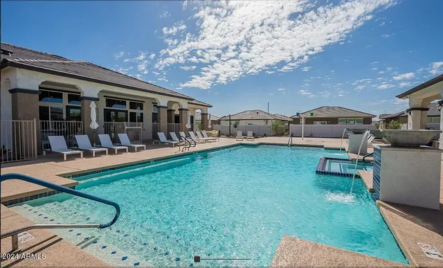 $1,958 | 1050 South 173rd Avenue, Unit 2, Goodyear, AZ 85338