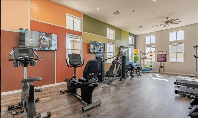 $1,958 | 1050 South 173rd Avenue, Unit 2, Goodyear, AZ 85338