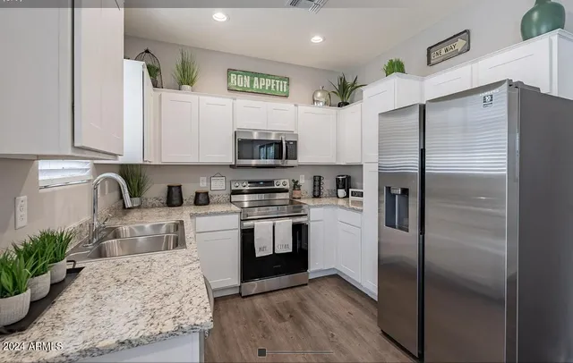 $1,958 | 1050 South 173rd Avenue, Unit 2, Goodyear, AZ 85338