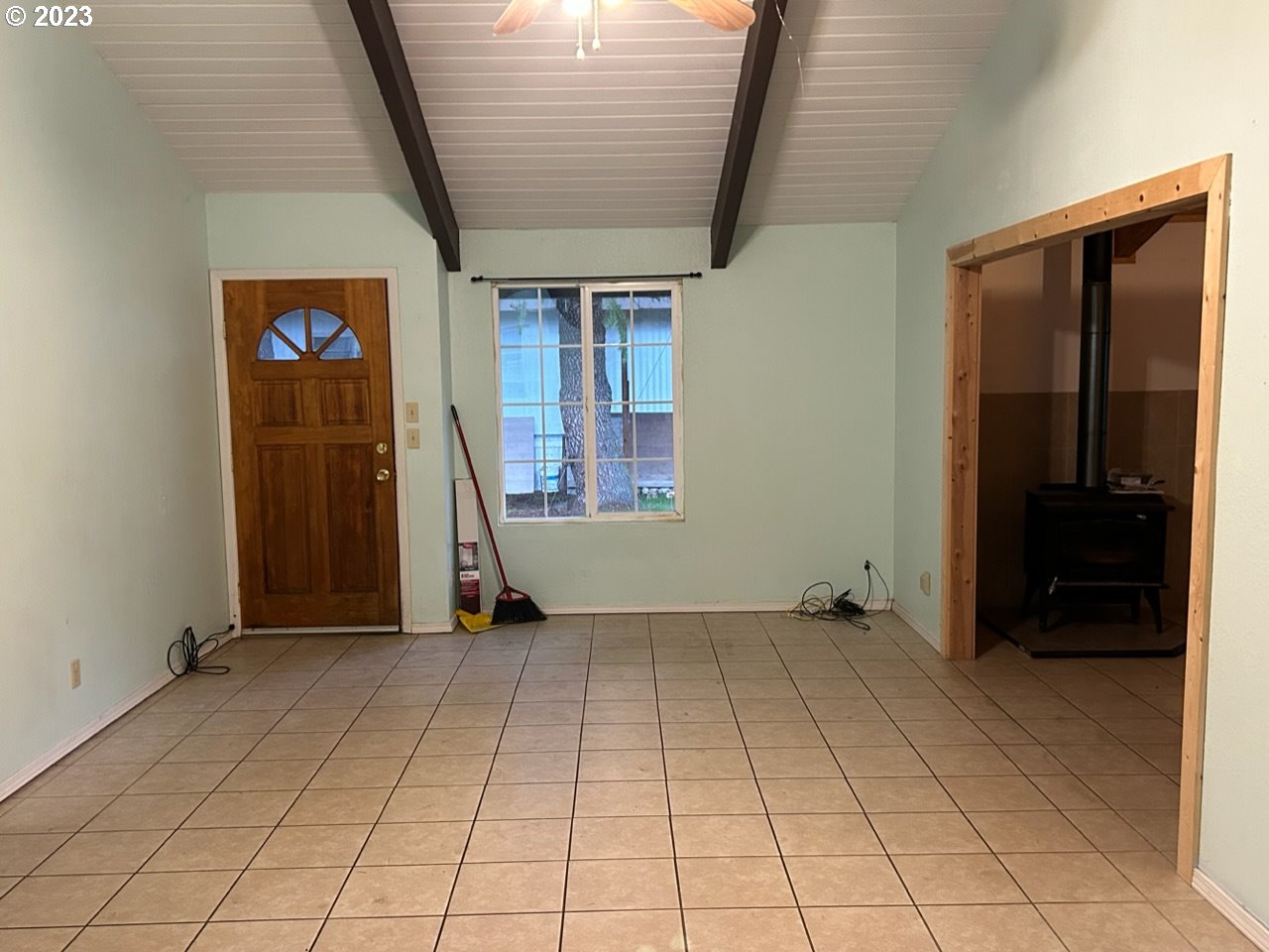 4918 Willis Creek Road Winston, OR 97496 - Photo 13 of 30 Dining Room