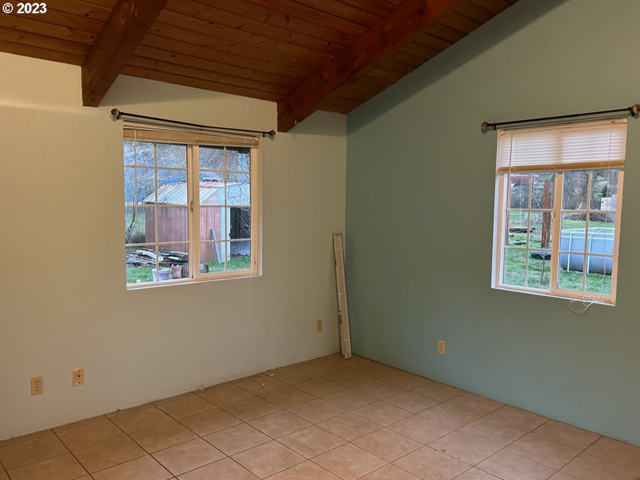 4918 Willis Creek Road Winston, OR 97496 - Photo 16 of 30 Bedroom, Primary