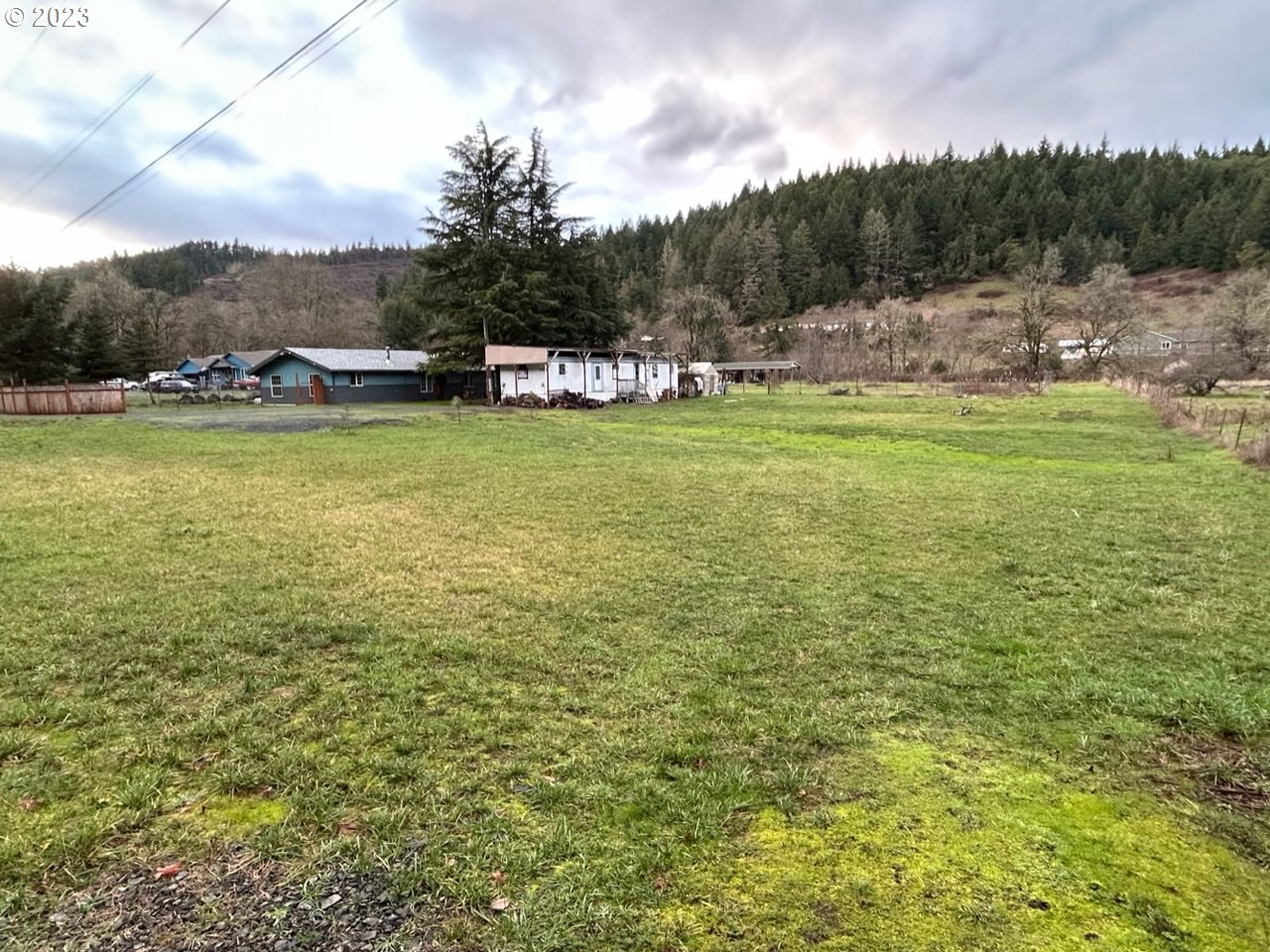 4918 Willis Creek Road Winston, OR 97496 - Photo 2 of 30 Gallery Image 2