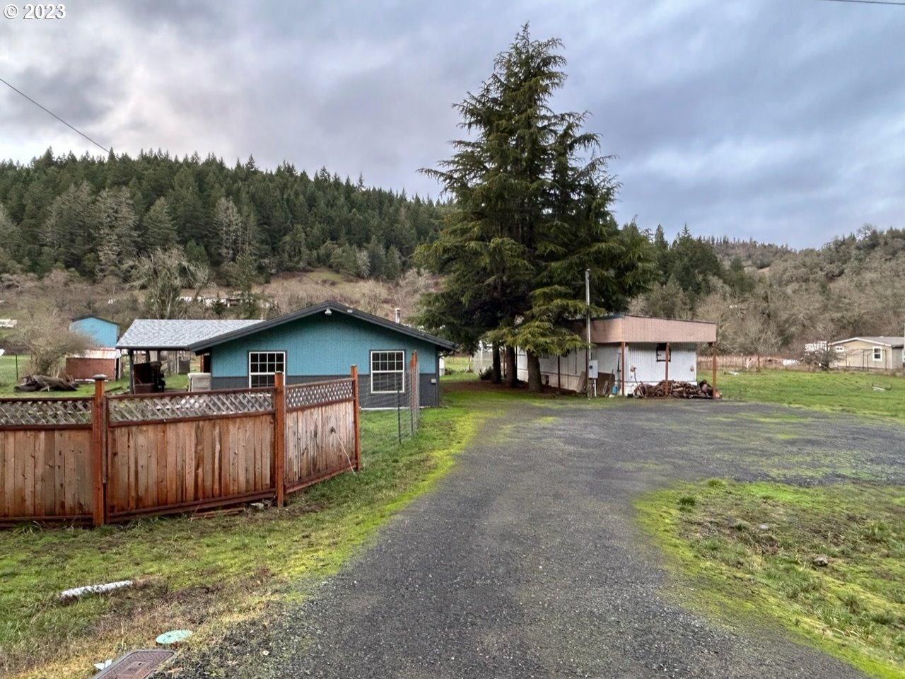 4918 Willis Creek Road Winston, OR 97496 - Photo 3 of 30 Gallery Image 3