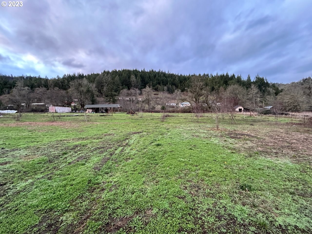 4918 Willis Creek Road Winston, OR 97496 - Photo 4 of 30 Gallery Image 4