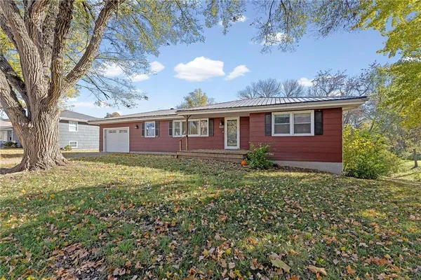 $269,000 | 1327 South Mulberry Street, Ottawa, KS 66067