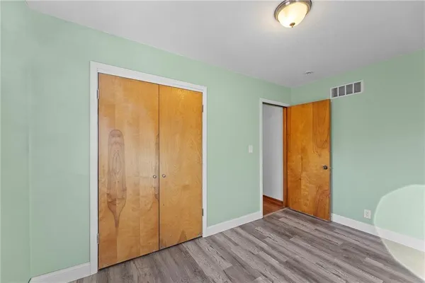 $269,000 | 1327 South Mulberry Street, Ottawa, KS 66067