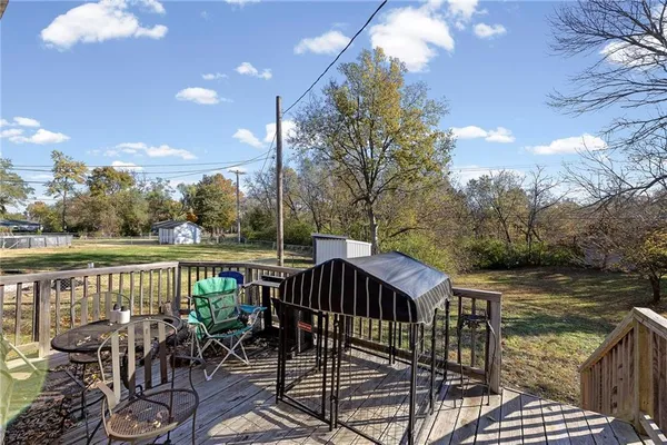 $269,000 | 1327 South Mulberry Street, Ottawa, KS 66067