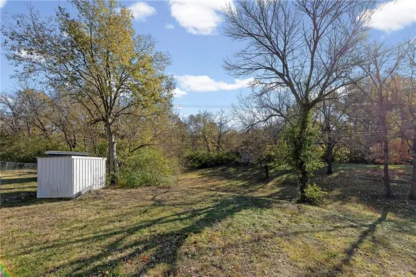 $269,000 | 1327 South Mulberry Street, Ottawa, KS 66067