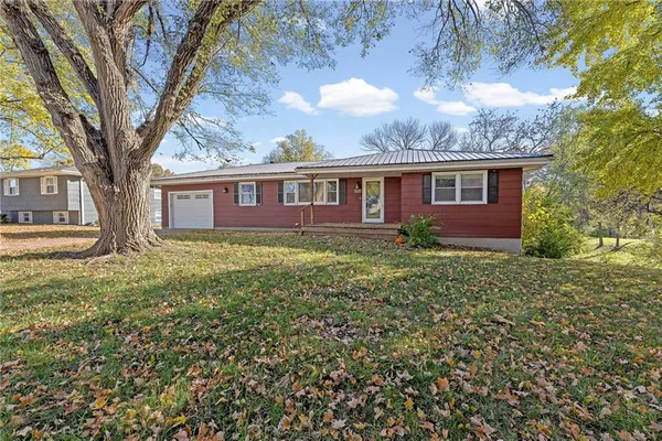$269,000 | 1327 South Mulberry Street, Ottawa, KS 66067
