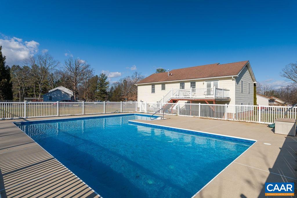 43 Dogwood Road Stuarts Draft, VA 24477 - Photo 1 of 66