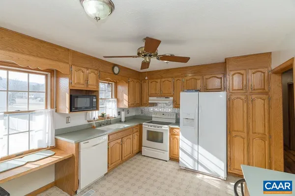 $427,000 | 43 Dogwood Road, Stuarts Draft, VA 24477