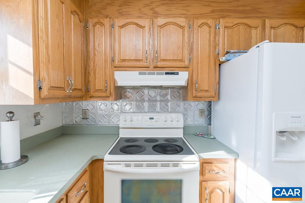 43 Dogwood Road Stuarts Draft, VA 24477 - Photo 19 of 66