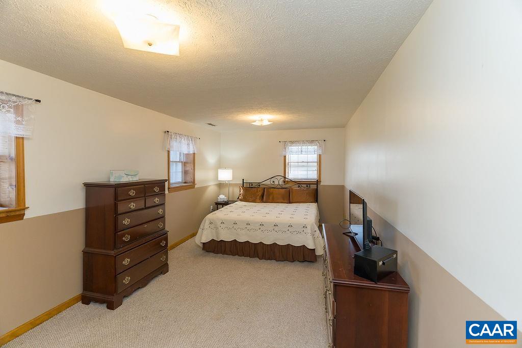 43 Dogwood Road Stuarts Draft, VA 24477 - Photo 22 of 66 Basement Bedroom