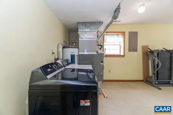 $427,000 | 43 Dogwood Road, Stuarts Draft, VA 24477