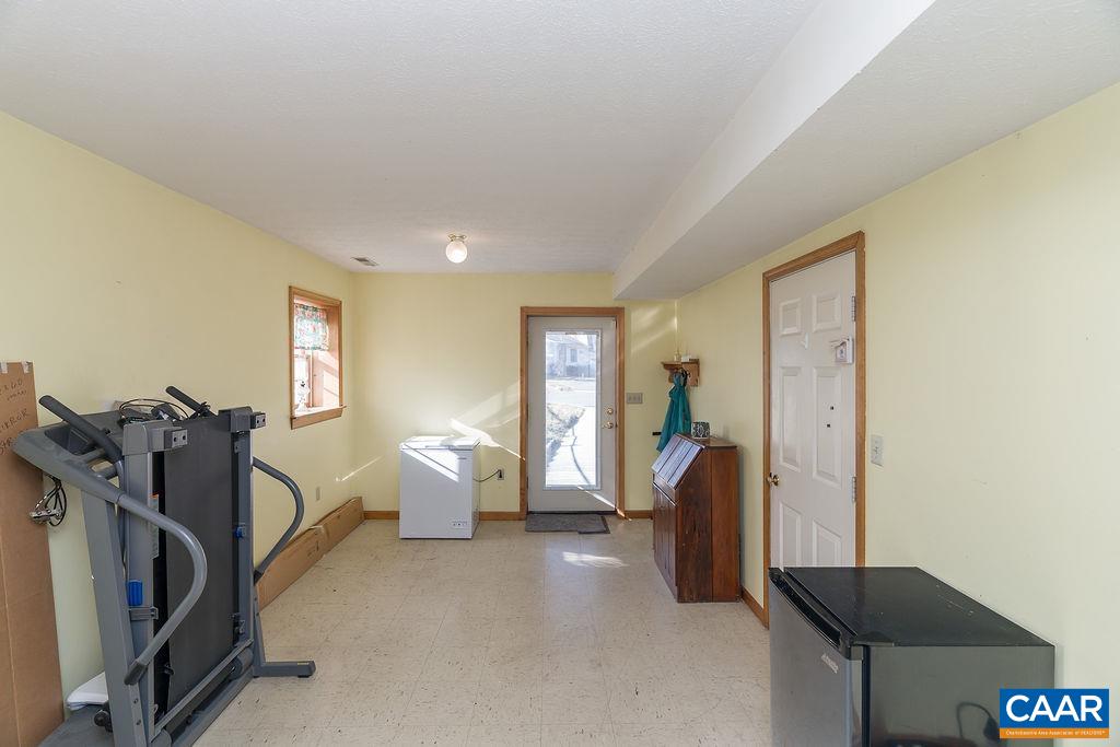 43 Dogwood Road Stuarts Draft, VA 24477 - Photo 28 of 66