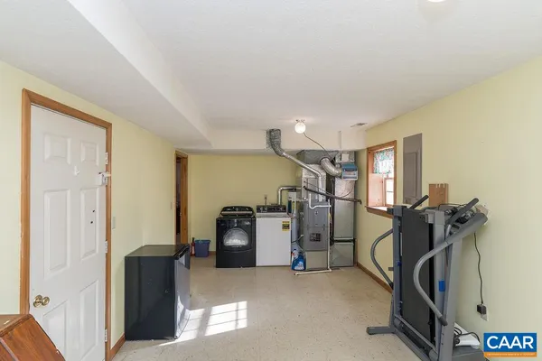 $427,000 | 43 Dogwood Road, Stuarts Draft, VA 24477