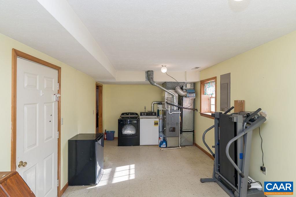 43 Dogwood Road Stuarts Draft, VA 24477 - Photo 29 of 66