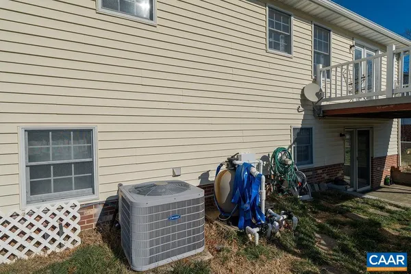 $427,000 | 43 Dogwood Road, Stuarts Draft, VA 24477