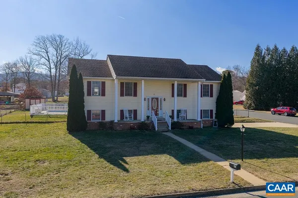$427,000 | 43 Dogwood Road, Stuarts Draft, VA 24477
