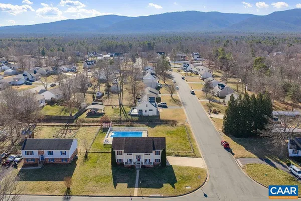 $427,000 | 43 Dogwood Road, Stuarts Draft, VA 24477