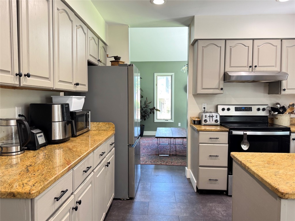 709 Rano Boulevard Vestal, NY 13850 - Photo 16 of 37