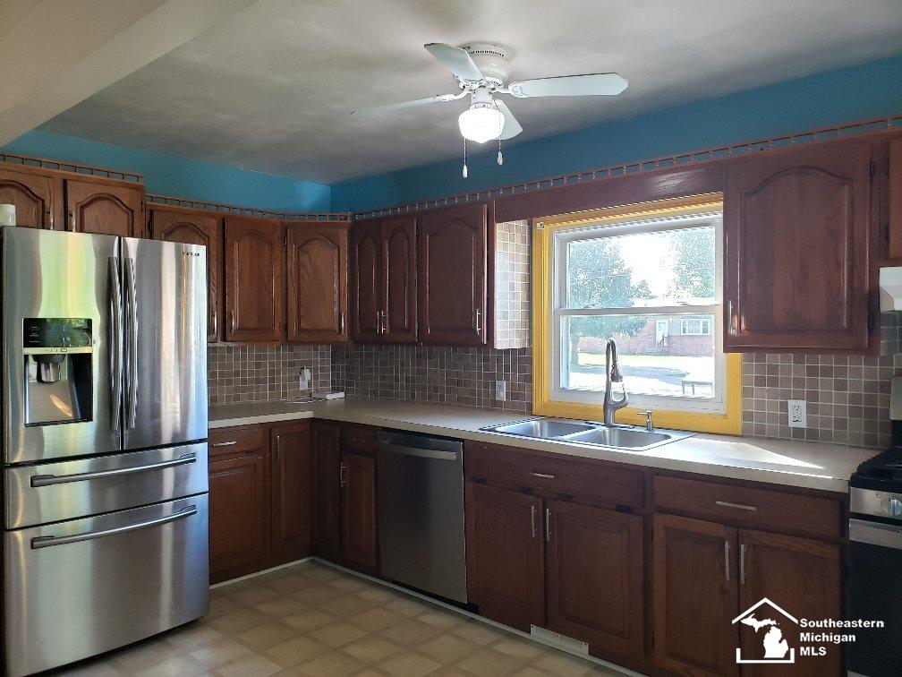 13520 Laplaisance Road Monroe, MI 48161 - Photo 7 of 16 50023438-6.JPG