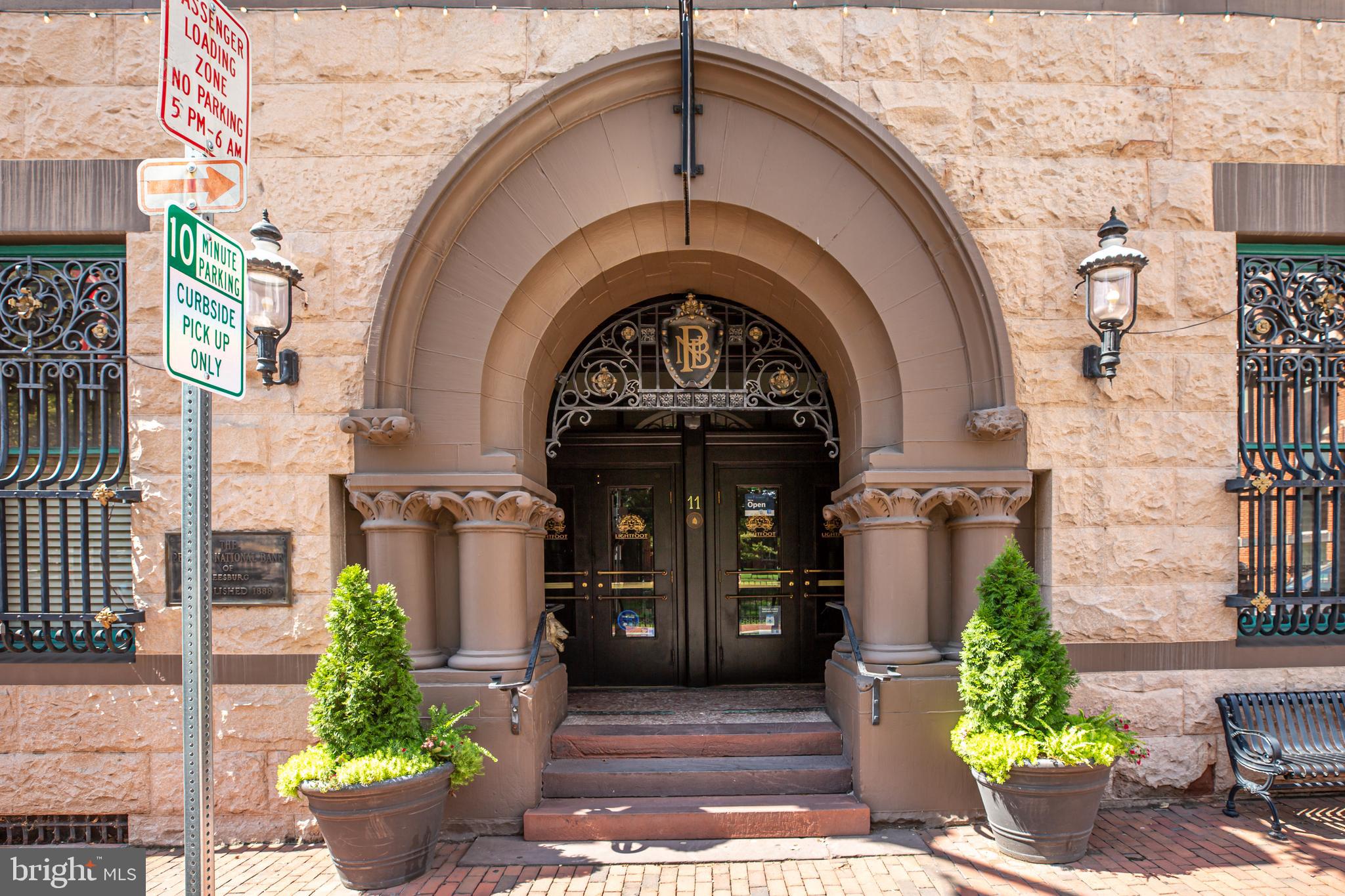 405 Edwards Ferry Road Northeast Leesburg, VA 20176 - Photo 65 of 95 DOWNTOWN HISTORIC LEESBURG
