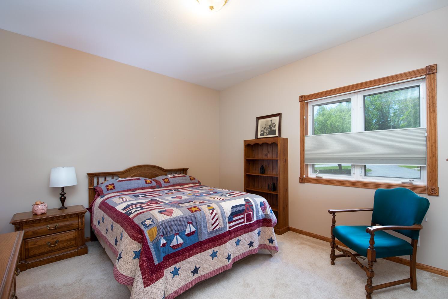 1524 Squirrels Nest Road Kasota, MN 56050 - Photo 15 of 45
