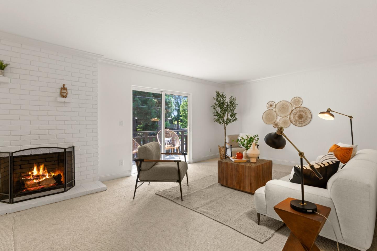 100 East Middlefield Road, Unit 4H Mountain View, CA 94043 - Photo 1 of 11 Gallery Image 1