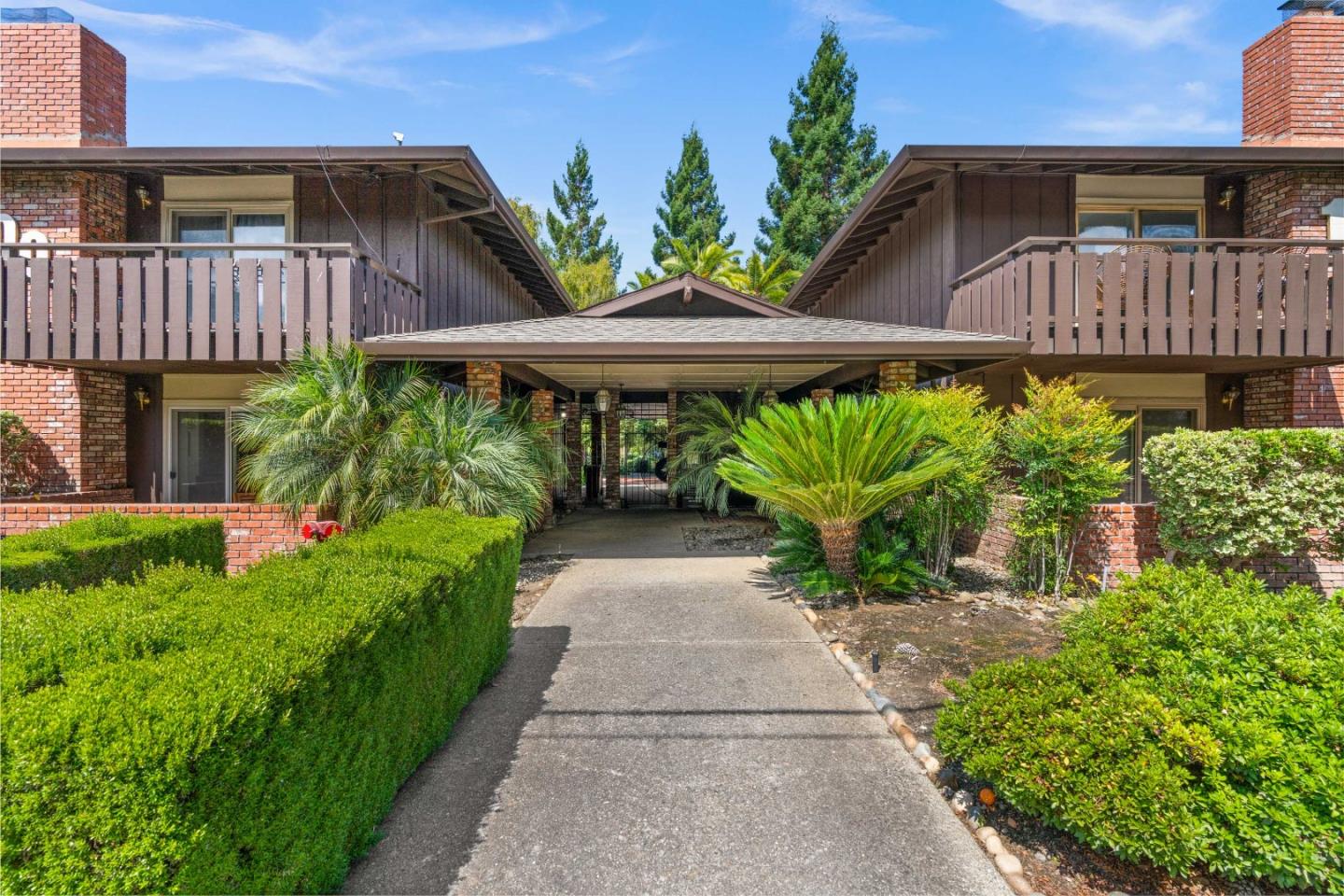 100 East Middlefield Road, Unit 4H Mountain View, CA 94043 - Photo 11 of 11 Gallery Image 11