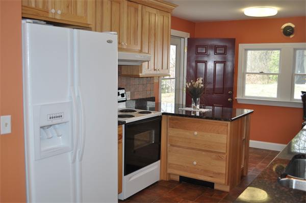 10 Wauwinet Road Worcester, MA 01605 - Photo 14 of 30 Gallery Image 14