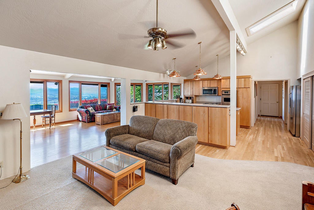 6069 Hughes Road Medford, OR 97504 - Photo 82 of 84 HR(82)