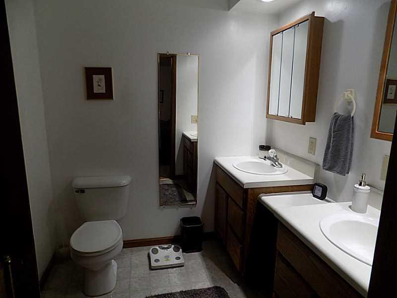 9927 Fourman Road Laura, OH 45337 - Photo 11 of 24 Gallery Image 11