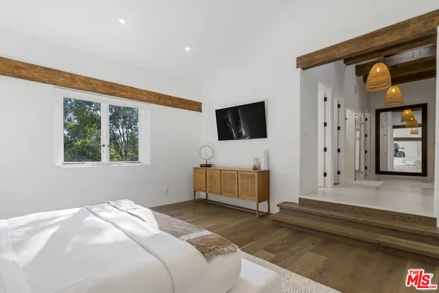 $1,995,000 | 27405 Pacific Coast Highway, Malibu, CA 90265