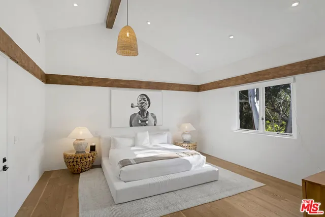 $1,995,000 | 27405 Pacific Coast Highway, Malibu, CA 90265