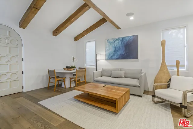 $1,995,000 | 27405 Pacific Coast Highway, Malibu, CA 90265