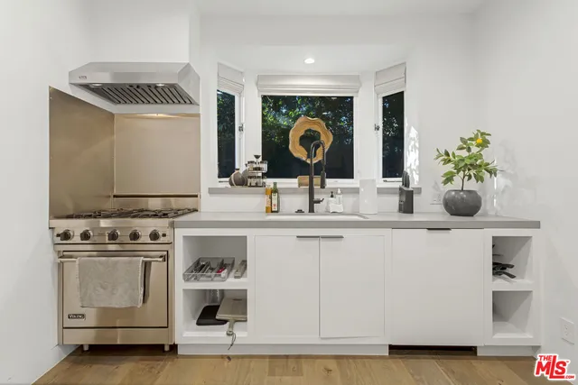 $1,995,000 | 27405 Pacific Coast Highway, Malibu, CA 90265