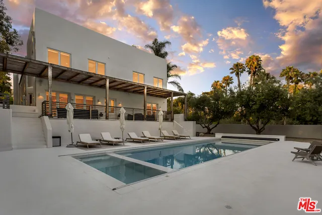 $1,995,000 | 27405 Pacific Coast Highway, Malibu, CA 90265