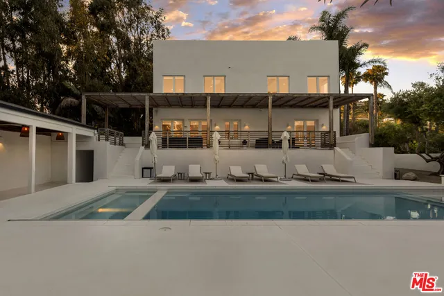 $1,995,000 | 27405 Pacific Coast Highway, Malibu, CA 90265