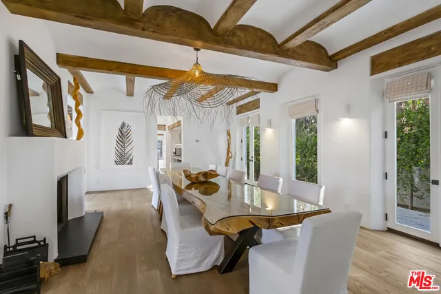 $1,995,000 | 27405 Pacific Coast Highway, Malibu, CA 90265